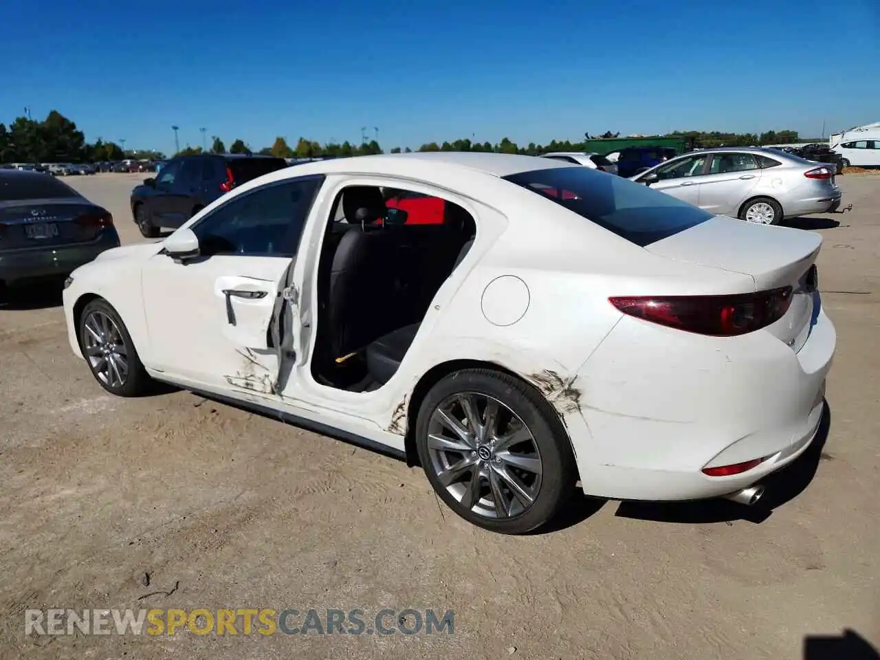 2 Photograph of a damaged car 3MZBPABL0NM302892 MAZDA 3 2022
