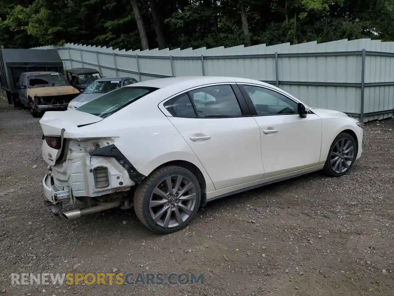 3 Photograph of a damaged car 3MZBPABL6NM315131 MAZDA 3 2022