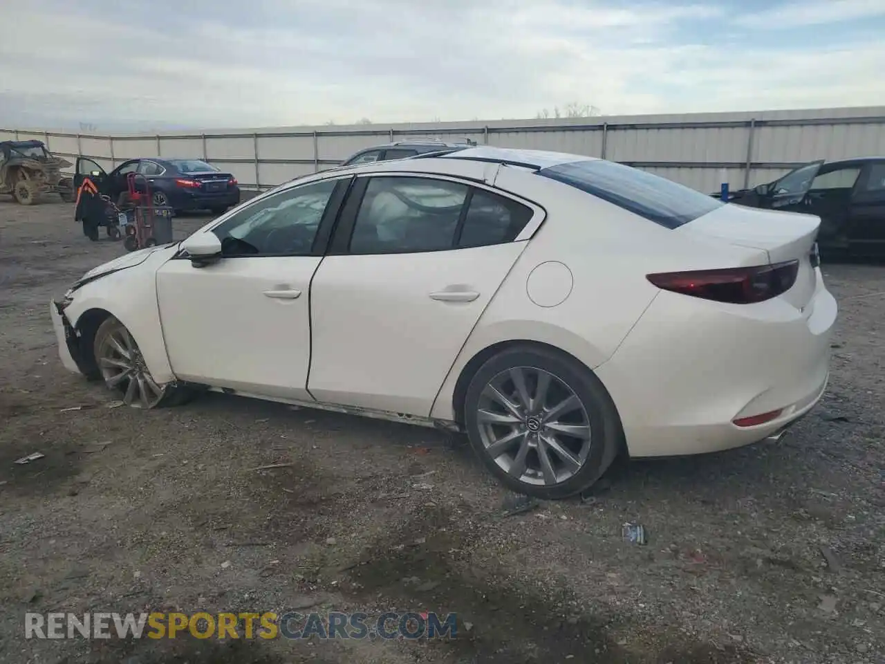2 Photograph of a damaged car 3MZBPACL3NM309088 MAZDA 3 2022