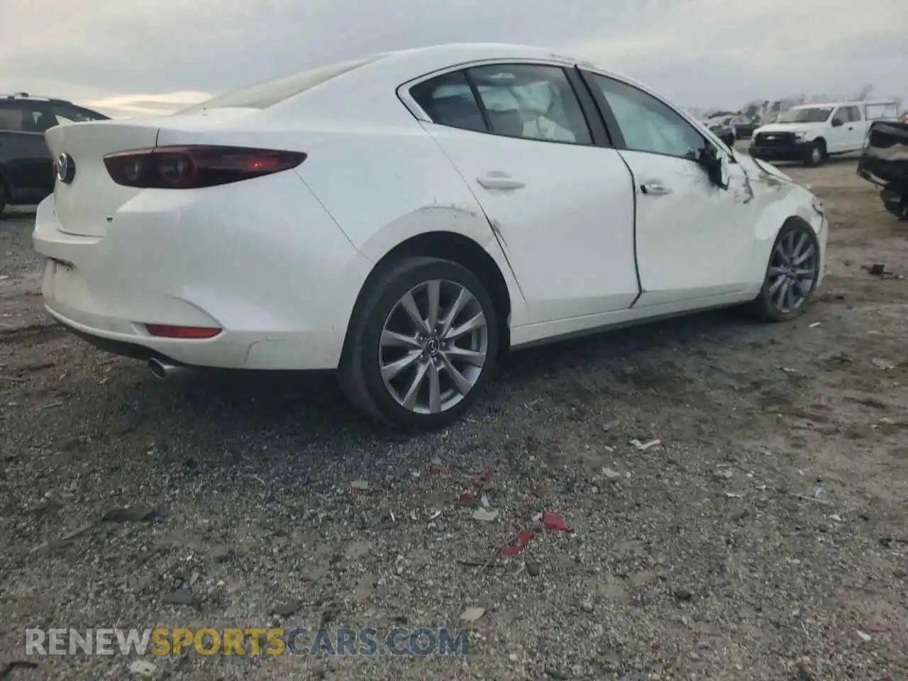 3 Photograph of a damaged car 3MZBPACL3NM309088 MAZDA 3 2022