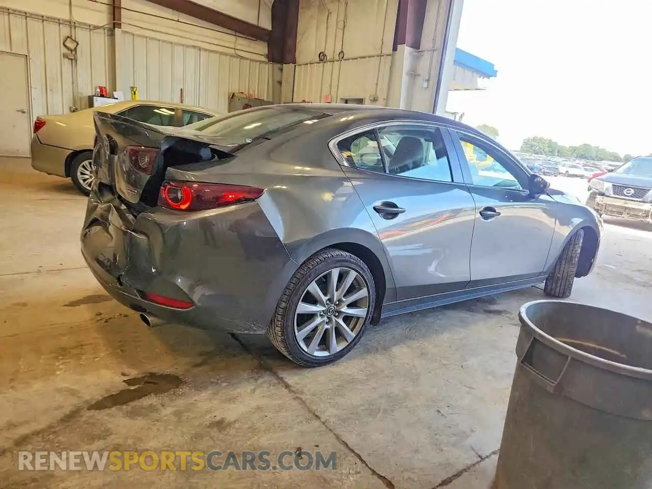 3 Photograph of a damaged car 3MZBPACL6NM317993 MAZDA 3 2022