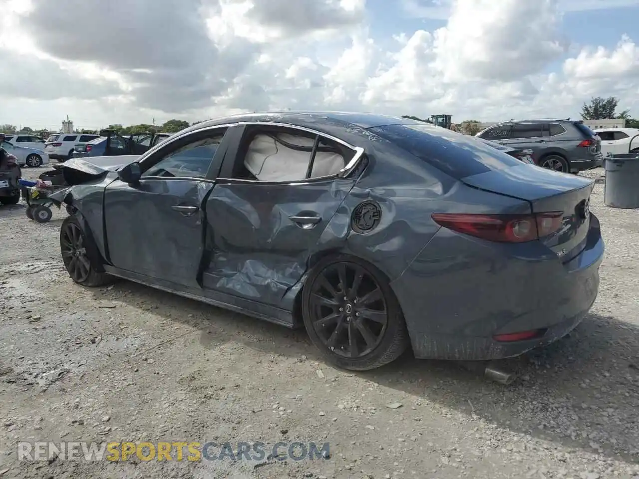 2 Photograph of a damaged car 3MZBPACL8NM300872 MAZDA 3 2022