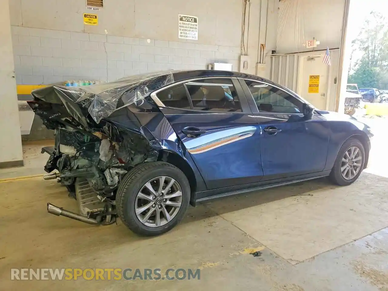 3 Photograph of a damaged car JM1BPAAL4N1507858 MAZDA 3 2022