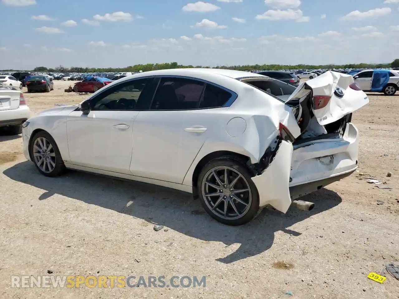 2 Photograph of a damaged car JM1BPABL1N1503085 MAZDA 3 2022