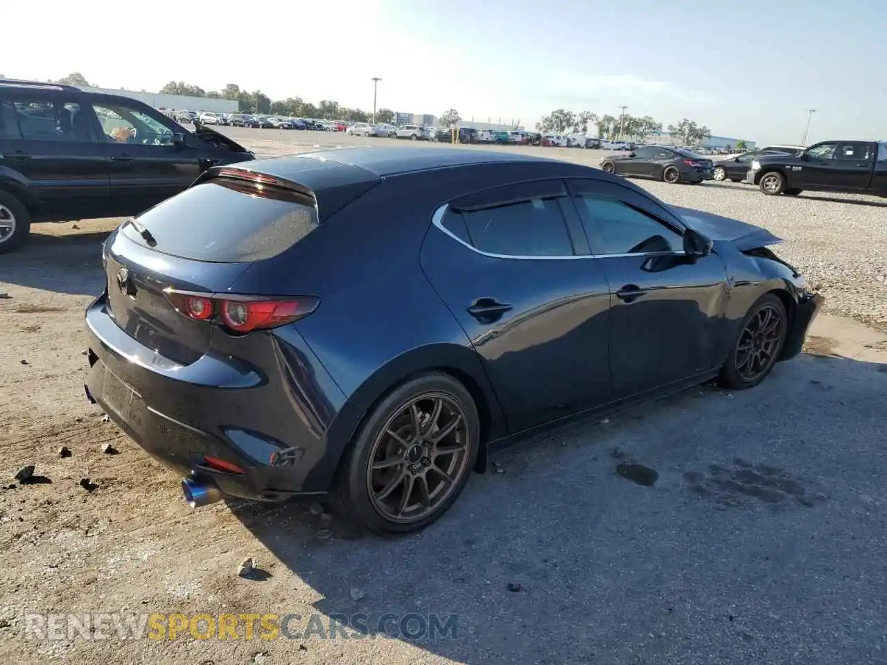 3 Photograph of a damaged car JM1BPAJL2N1509124 MAZDA 3 2022