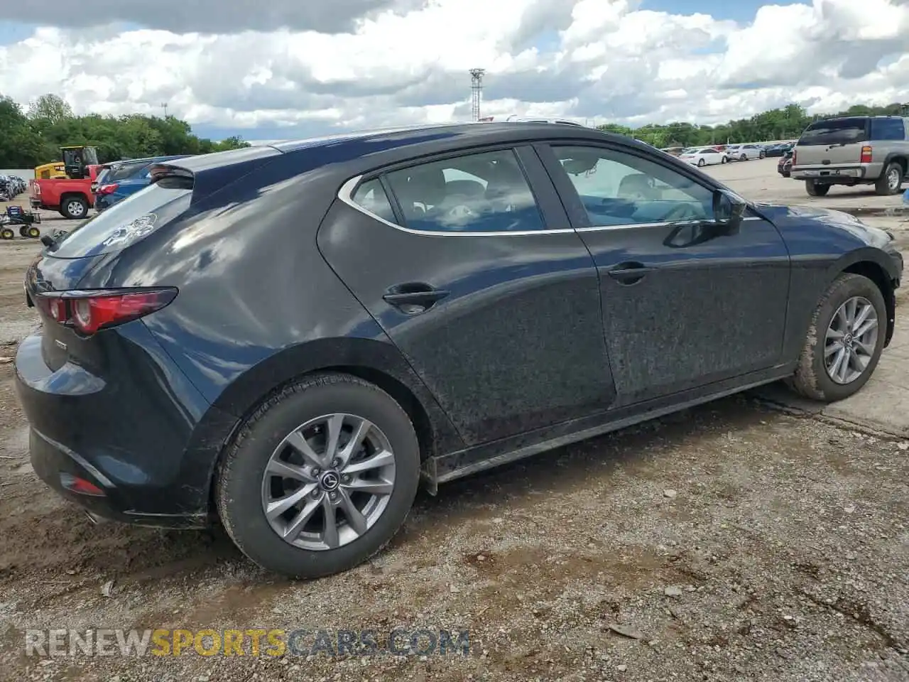 3 Photograph of a damaged car JM1BPAJL8N1506650 MAZDA 3 2022