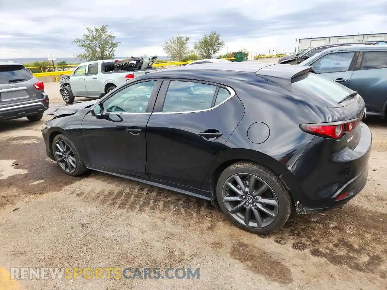 2 Photograph of a damaged car JM1BPAKL0N1506415 MAZDA 3 2022
