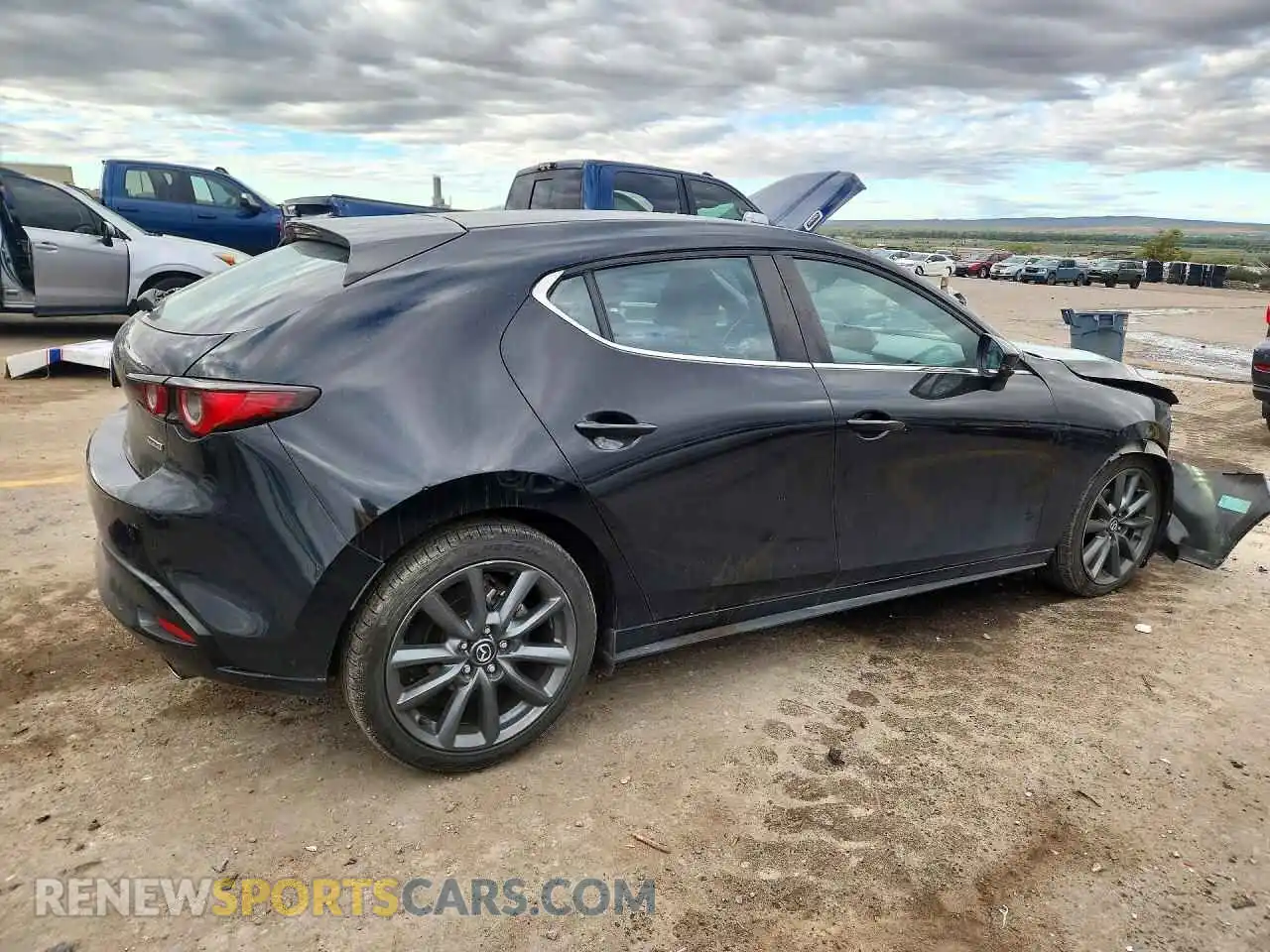 3 Photograph of a damaged car JM1BPAKL0N1506415 MAZDA 3 2022