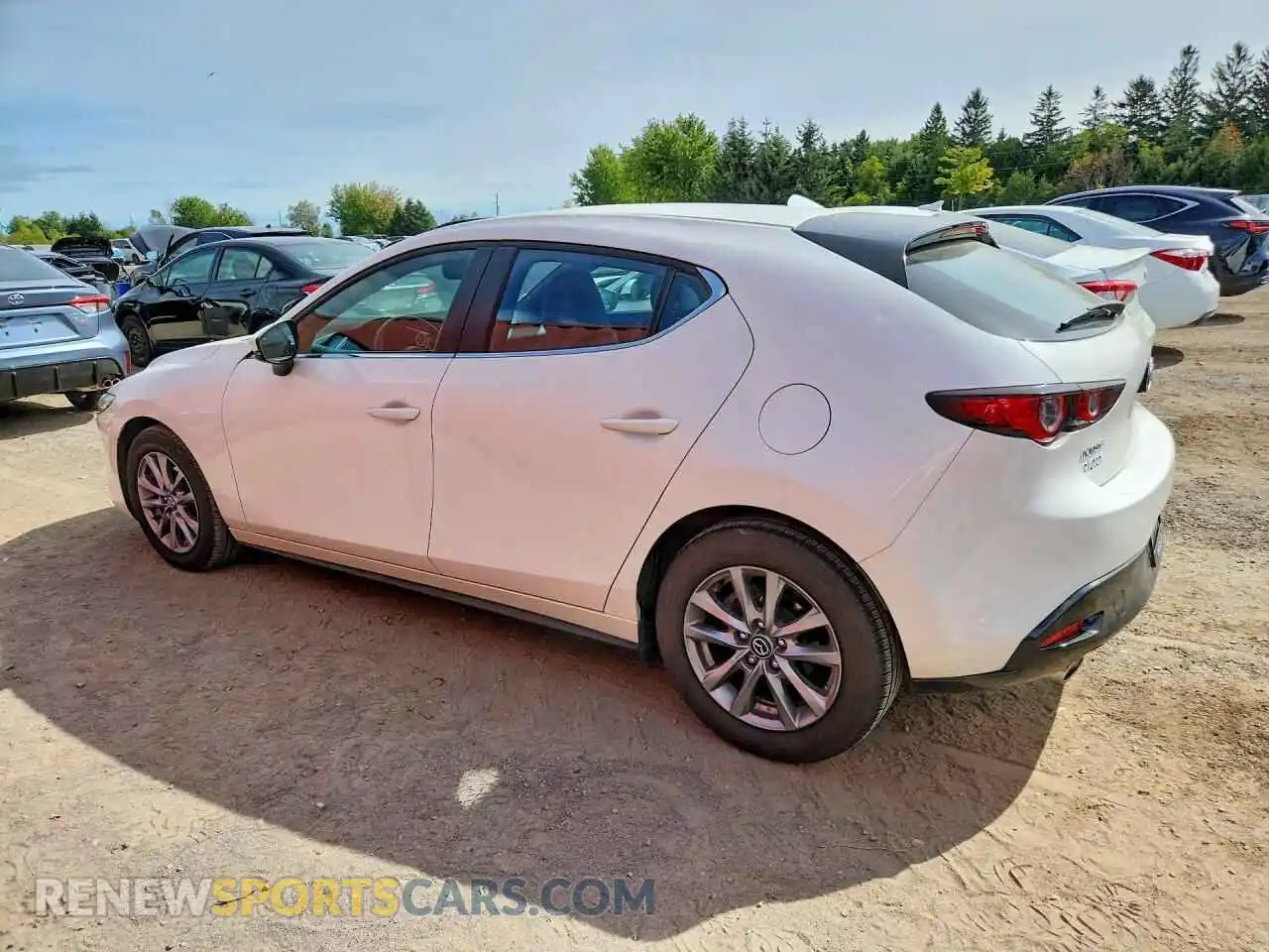 2 Photograph of a damaged car JM1BPALL1N1511668 MAZDA 3 2022