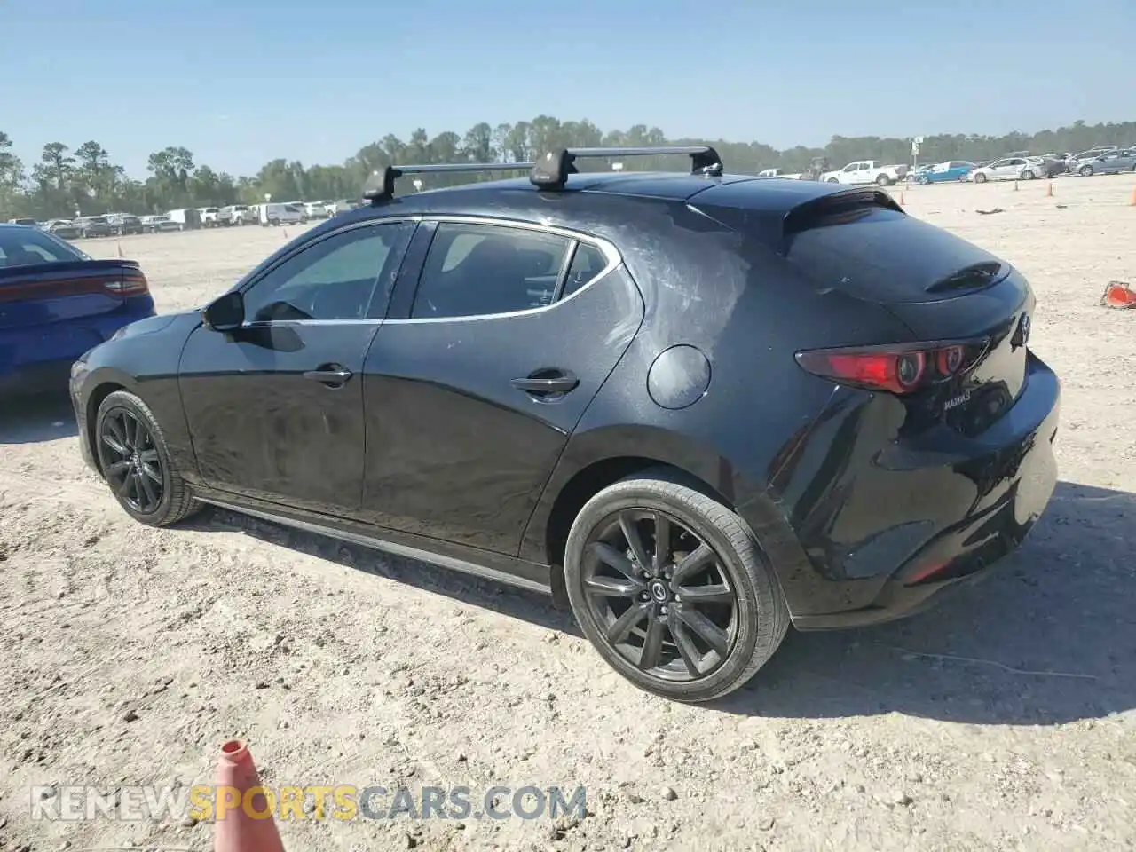 2 Photograph of a damaged car JM1BPAML9N1507088 MAZDA 3 2022