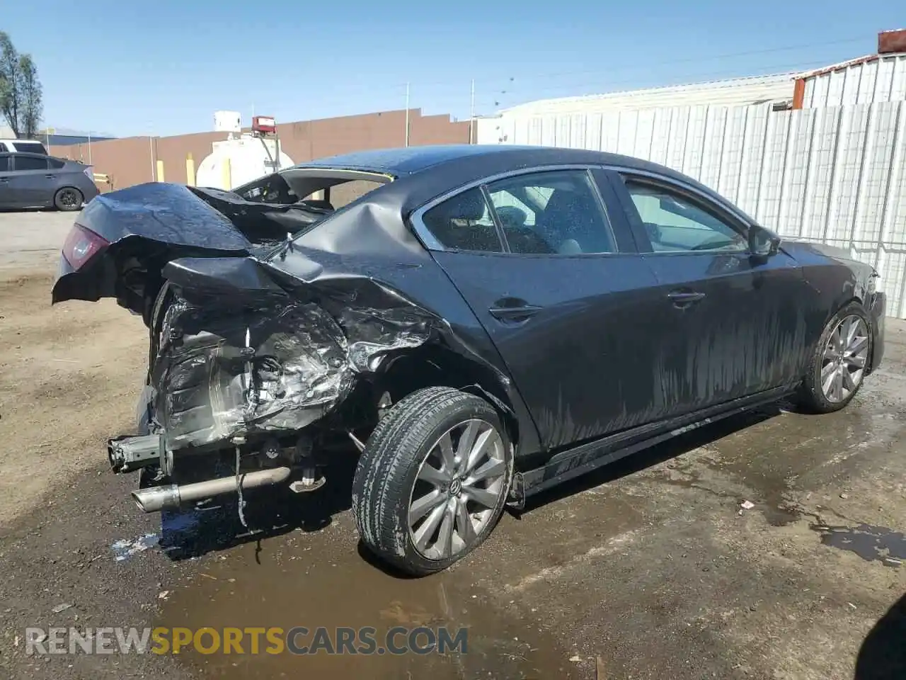 3 fotografías del automóvil dañado 3MZBPABMXPM359757 MAZDA 3 2023