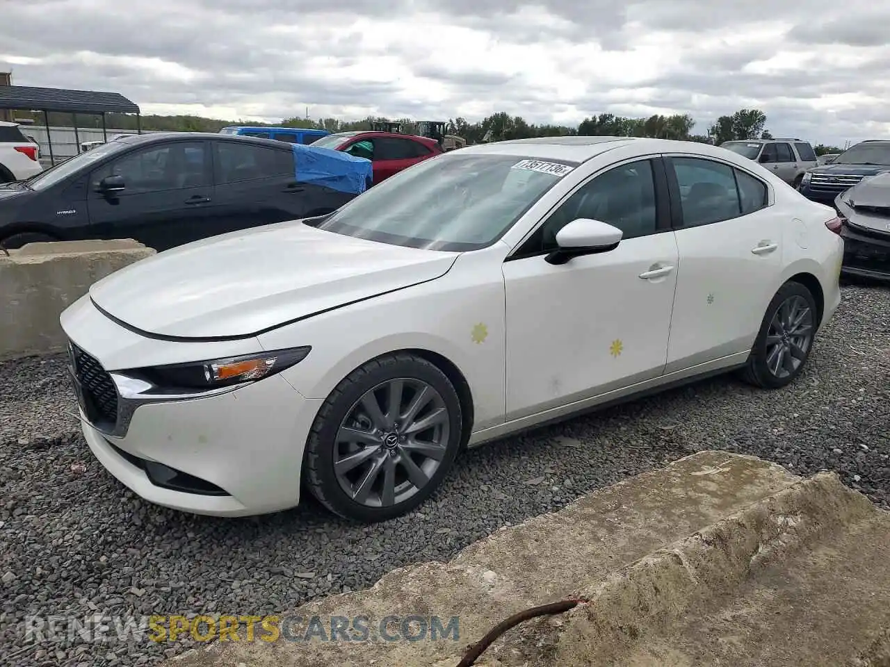 1 Фотография поврежденного автомобиля 3MZBPACM5PM385021 MAZDA 3 2023