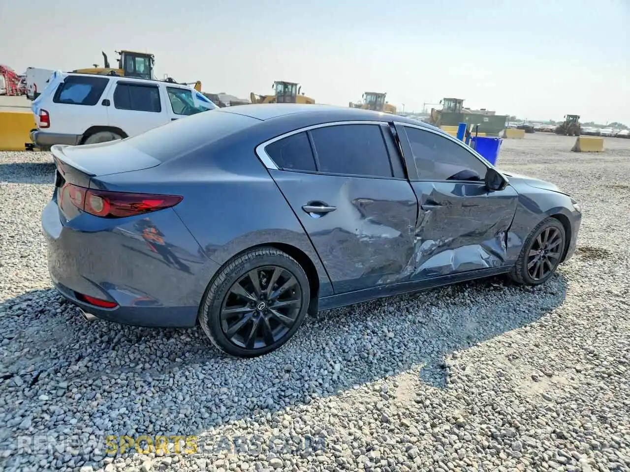 3 fotografías del automóvil dañado 3MZBPACM7PM368267 MAZDA 3 2023