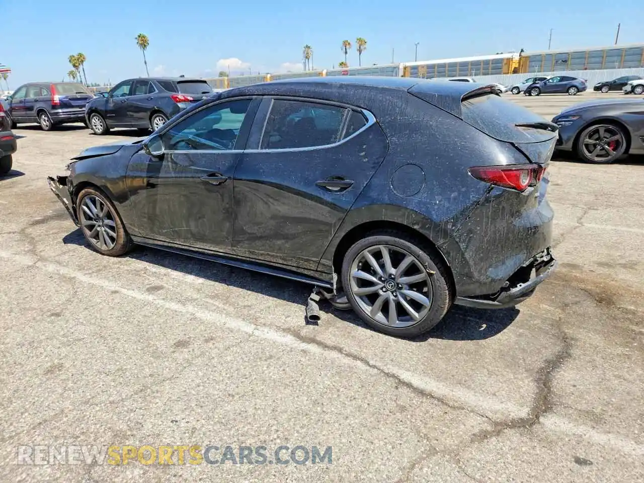 2 Фотография поврежденного автомобиля JM1BPAKM3P1604804 MAZDA 3 2023