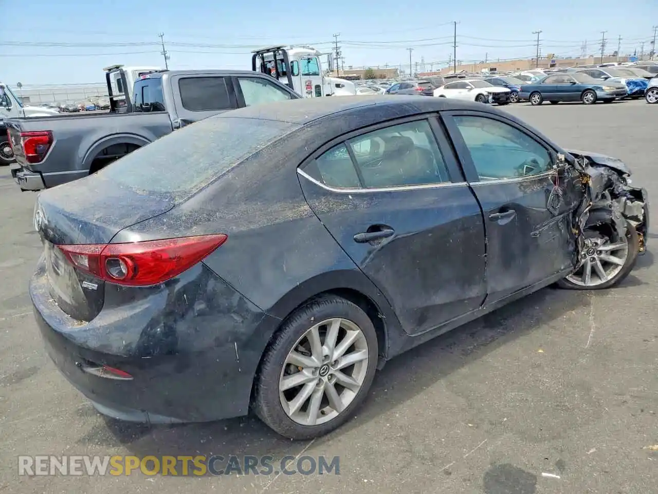 3 fotografías del automóvil dañado 3MZBN1V71HM116853 MAZDA 3 2024