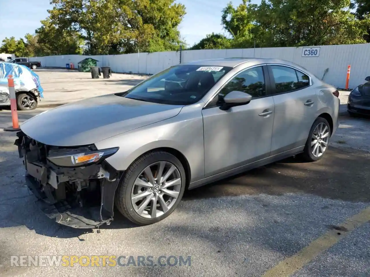 1 Photograph of a damaged car 3MZBPACMXRM413107 MAZDA 3 2024