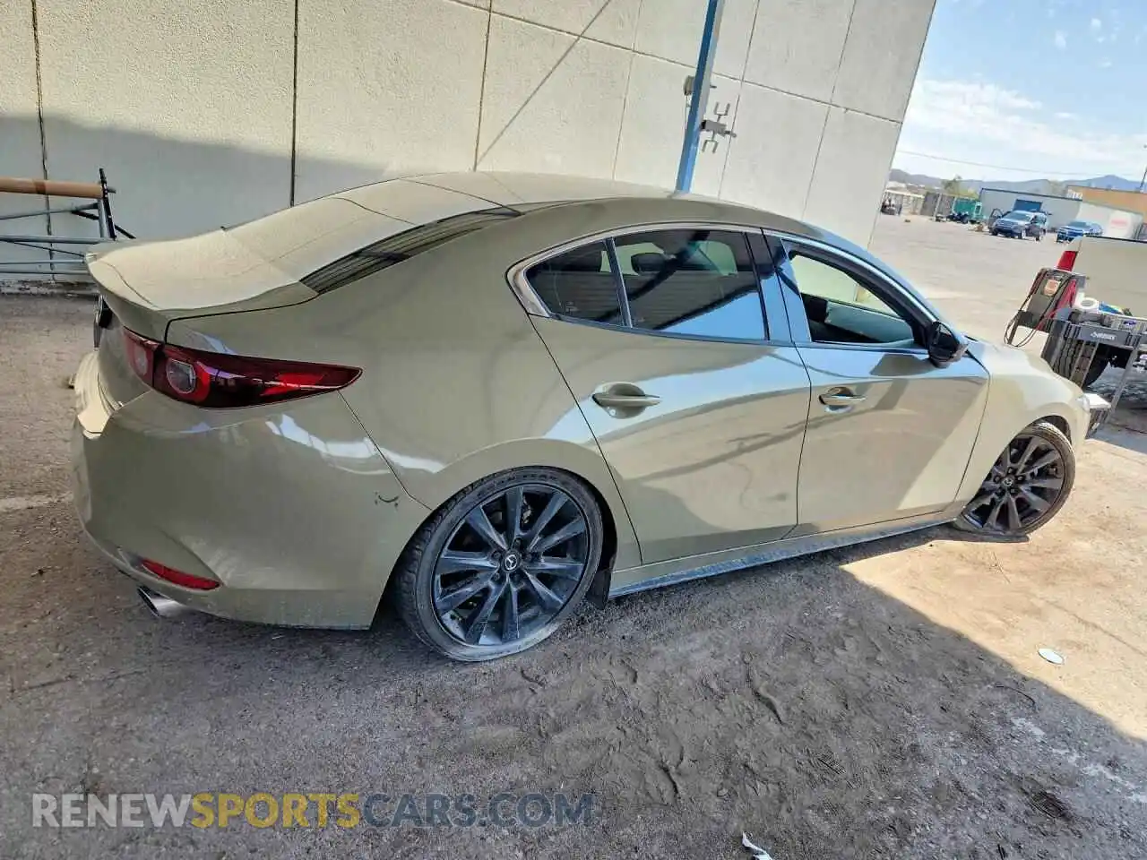 3 fotografías del automóvil dañado 3MZBPBXY2RM414612 MAZDA 3 2024