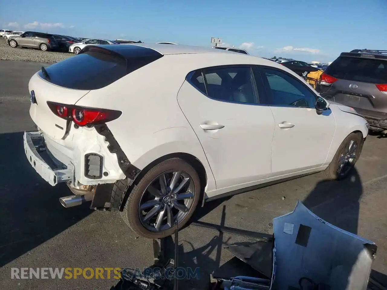3 Photograph of a damaged car JM1BPALM1R1650262 MAZDA 3 2024