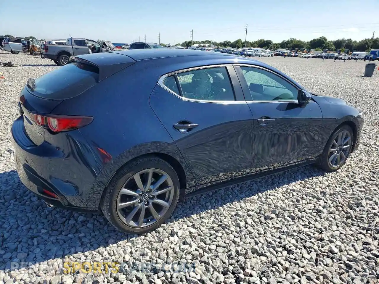 3 fotografías del automóvil dañado JM1BPALM7R1654915 MAZDA 3 2024