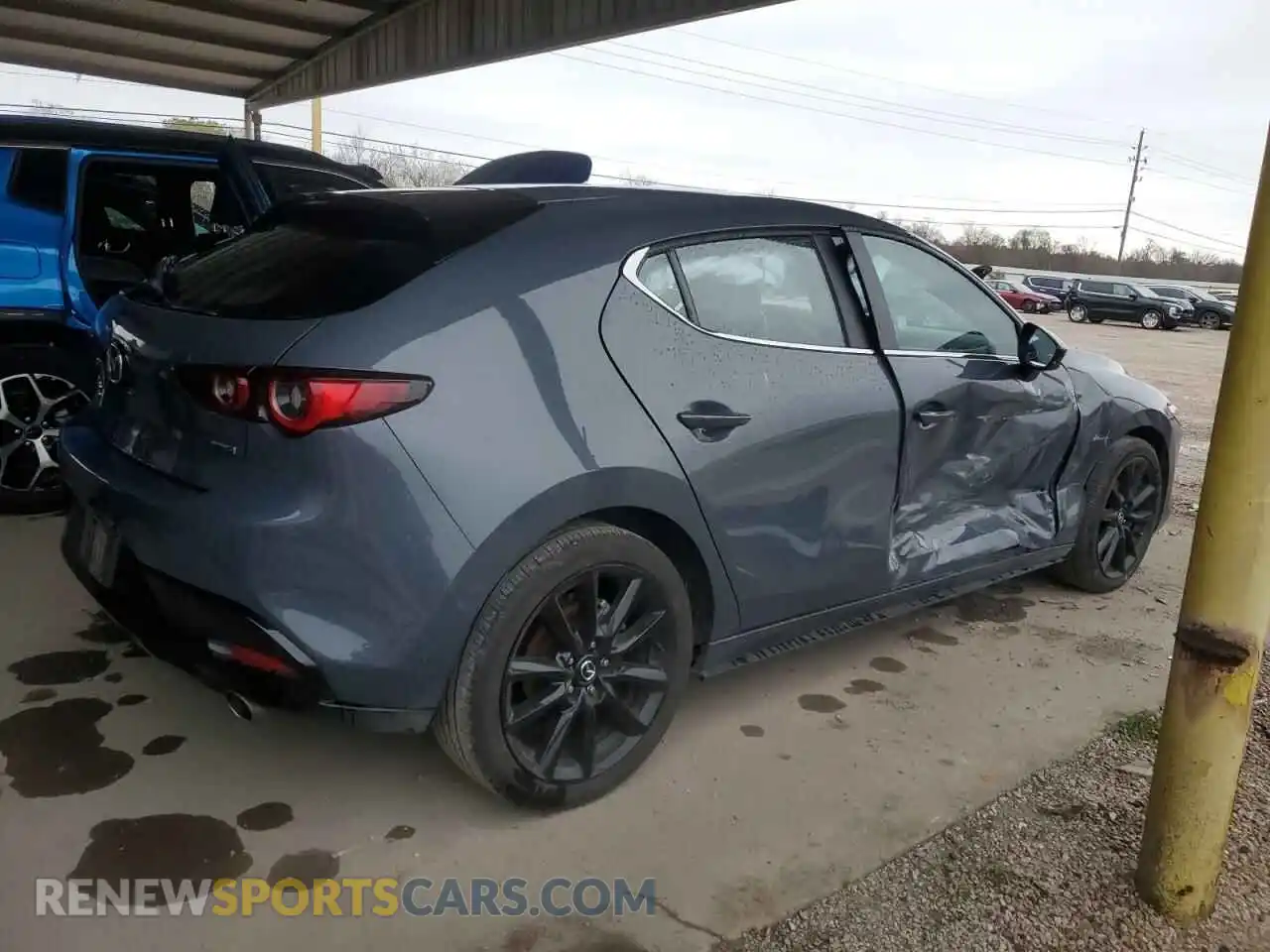 3 Photograph of a damaged car JM1BPBLM2R1709549 MAZDA 3 2024