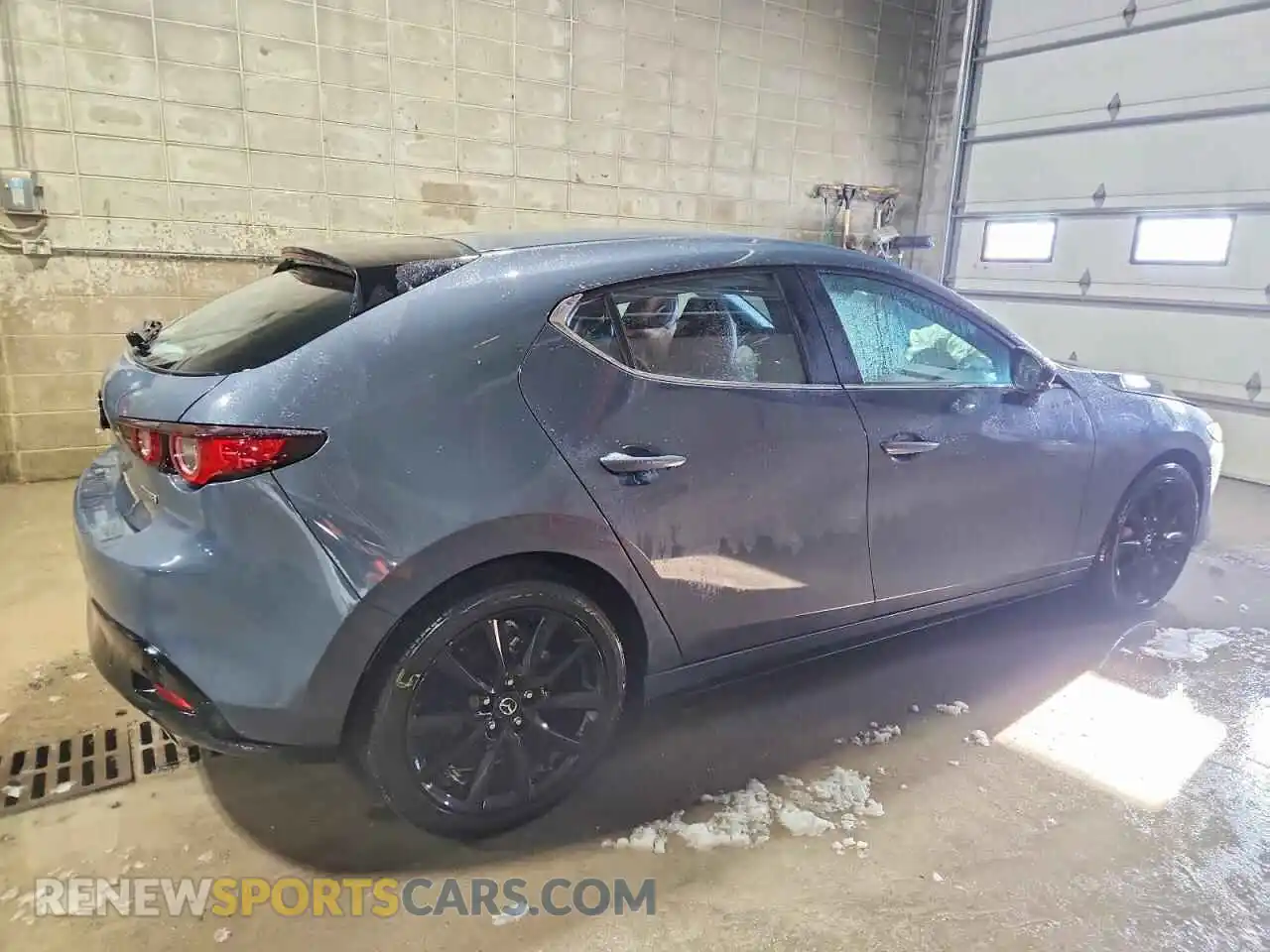 3 Photograph of a damaged car JM1BPBLM4R1702764 MAZDA 3 2024