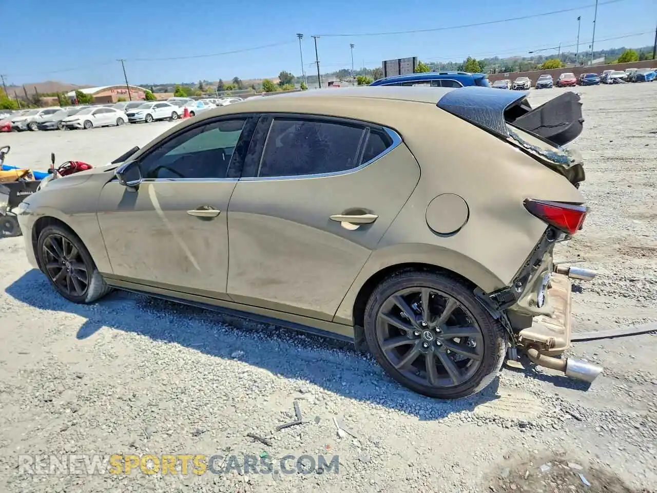 2 fotografías del automóvil dañado JM1BPBYY3R1714979 MAZDA 3 2024