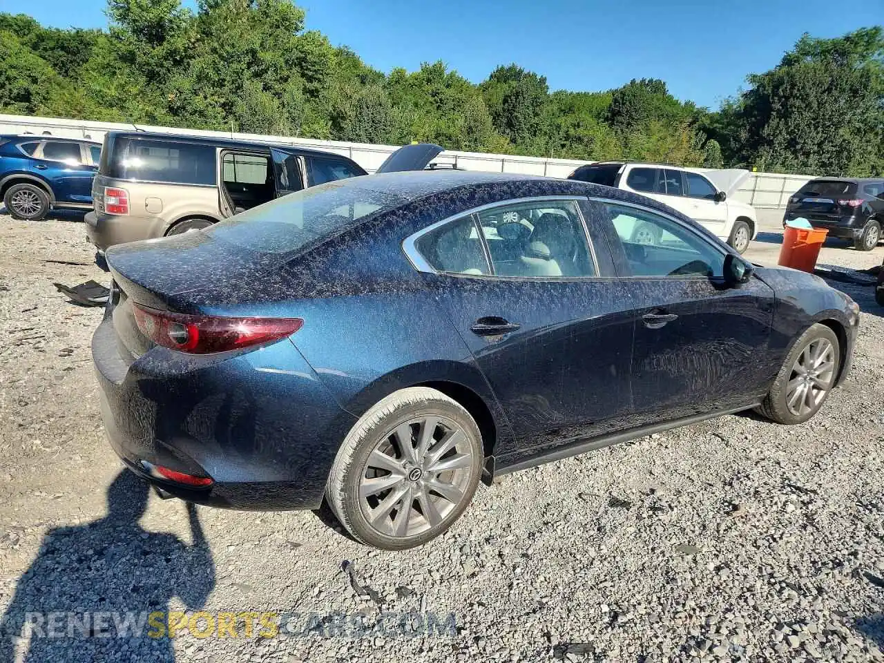 3 fotografías del automóvil dañado 3MZBPACM0SM450091 MAZDA 3 2025