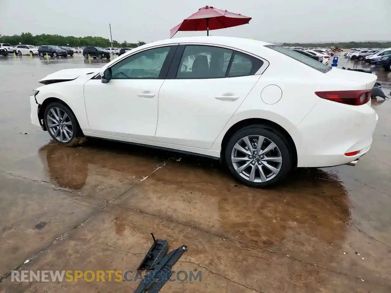 2 fotografías del automóvil dañado 3MZBPACM8SM468564 MAZDA 3 2025