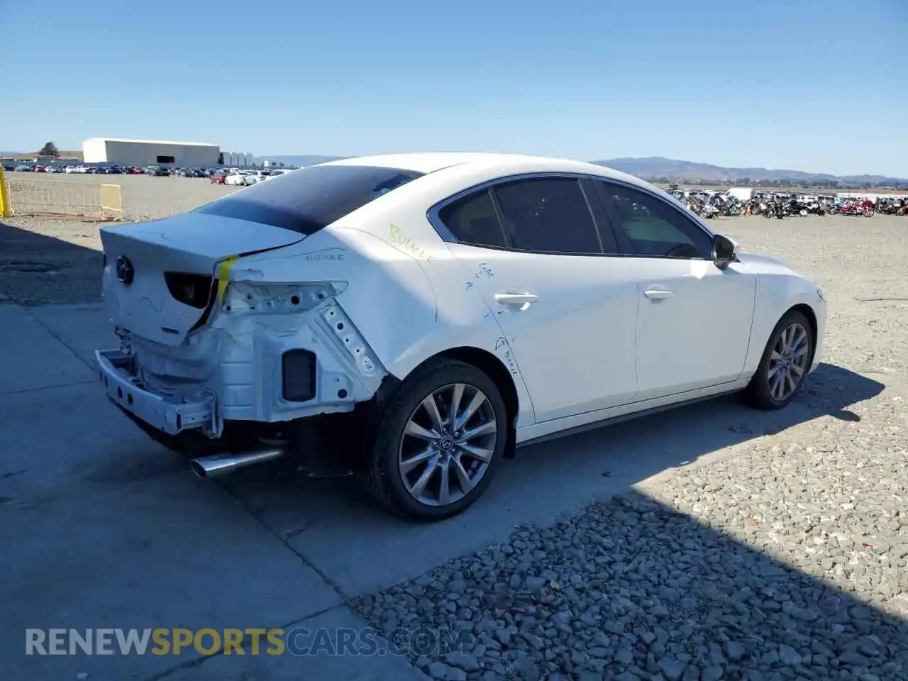 3 Photograph of a damaged car 3MZBPACM8SM476308 MAZDA 3 2025