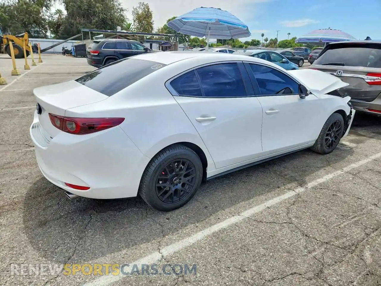 3 Фотография поврежденного автомобиля JM1BPAAMXS1774460 MAZDA 3 2025