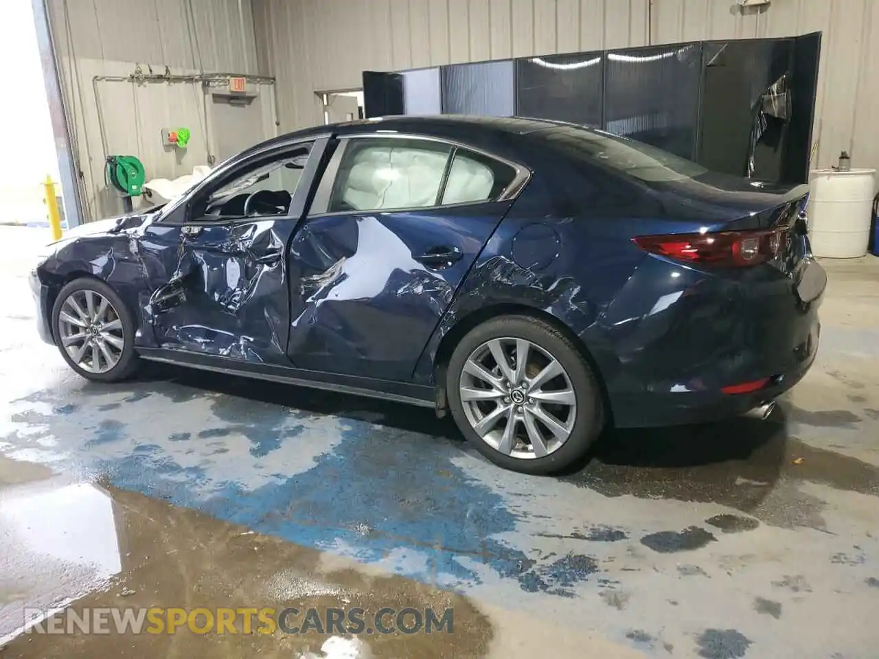 2 Photograph of a damaged car JM1BPACM0S1761312 MAZDA 3 2025