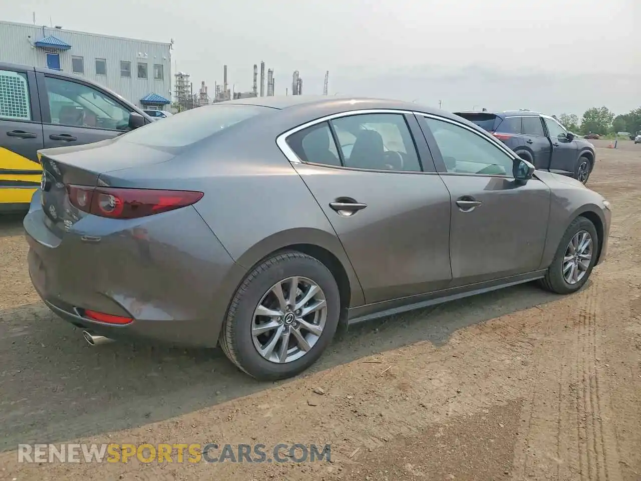 3 fotografías del automóvil dañado JM1BPACMXS1771605 MAZDA 3 2025