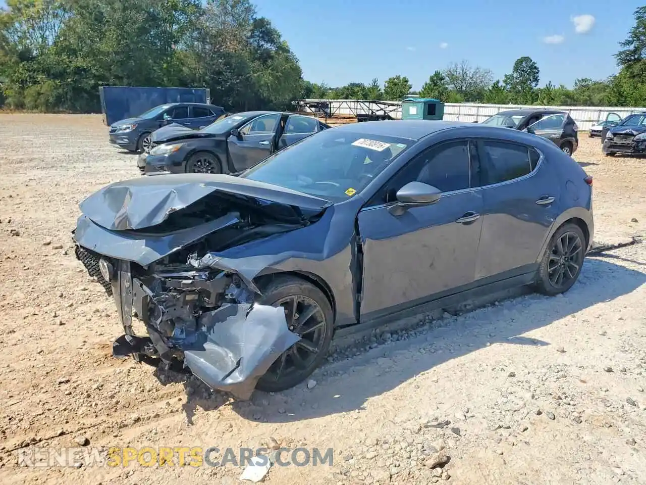 1 Фотография поврежденного автомобиля JM1BPAMM2S1756272 MAZDA 3 2025