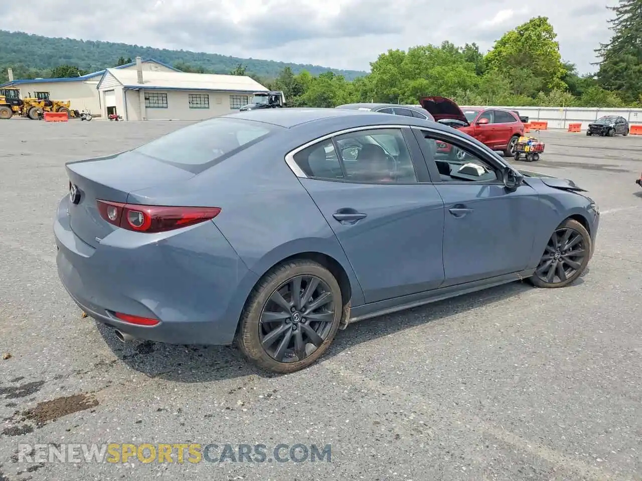 3 Фотография поврежденного автомобиля JM1BPBCM2S1756120 MAZDA 3 2025