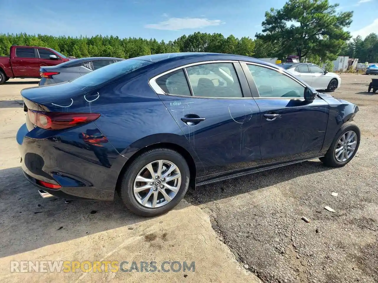 3 fotografías del automóvil dañado JM1BPAAL3T1870052 MAZDA 3 2026