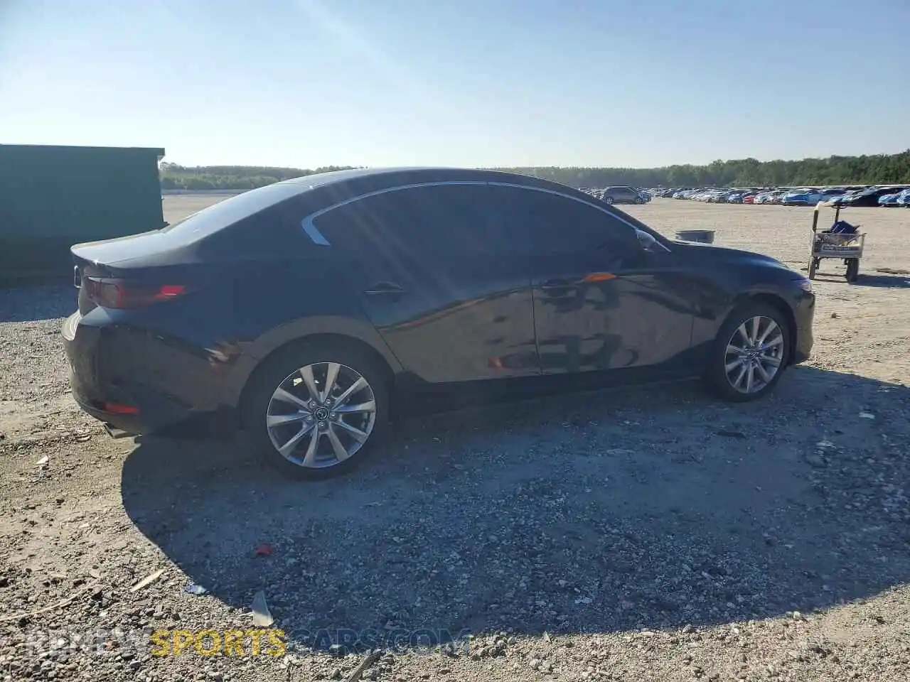 3 Фотография поврежденного автомобиля JM1BPACL4T1856366 MAZDA 3 2026