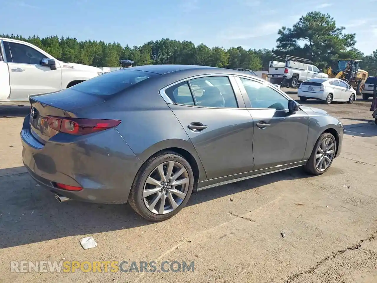 3 fotografías del automóvil dañado JM1BPACL6T1870012 MAZDA 3 2026