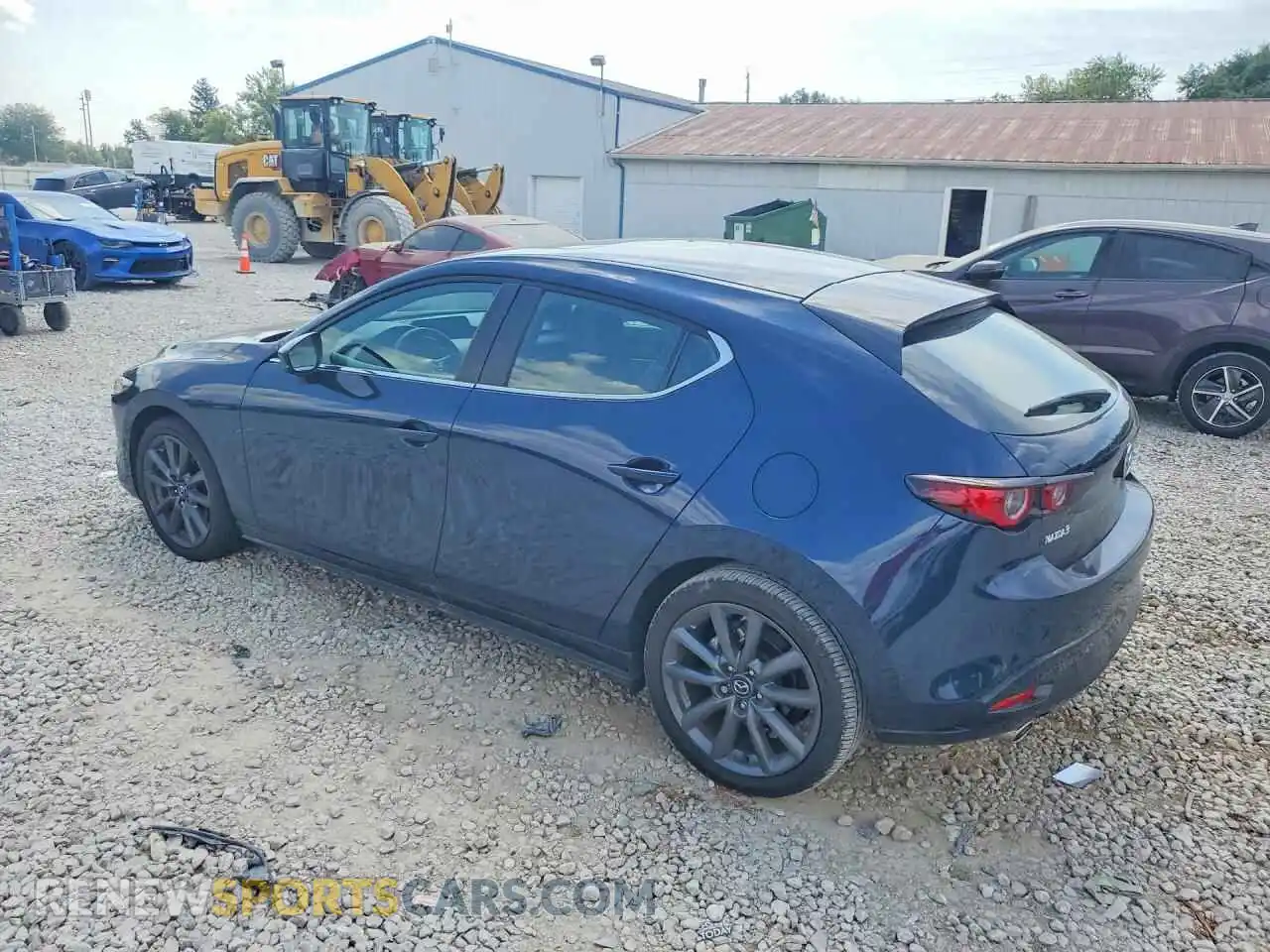 2 Фотография поврежденного автомобиля JM1BPALL5T1861673 MAZDA 3 2026