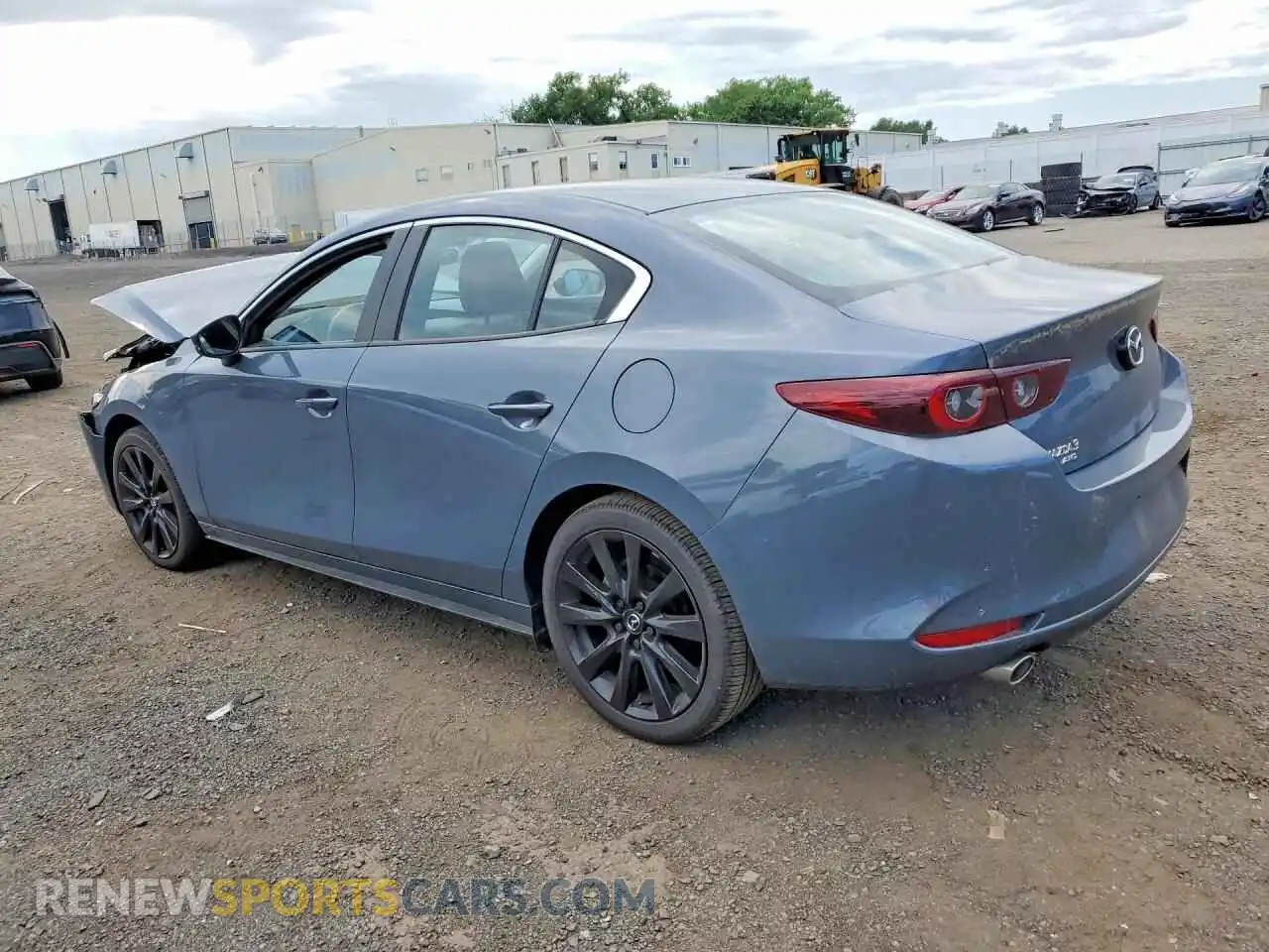 2 fotografías del automóvil dañado JM1BPBCL1T1852085 MAZDA 3 2026