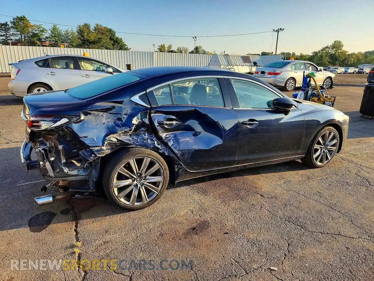 3 fotografías del automóvil dañado JM1GL1VM2M1611428 MAZDA 6 2021