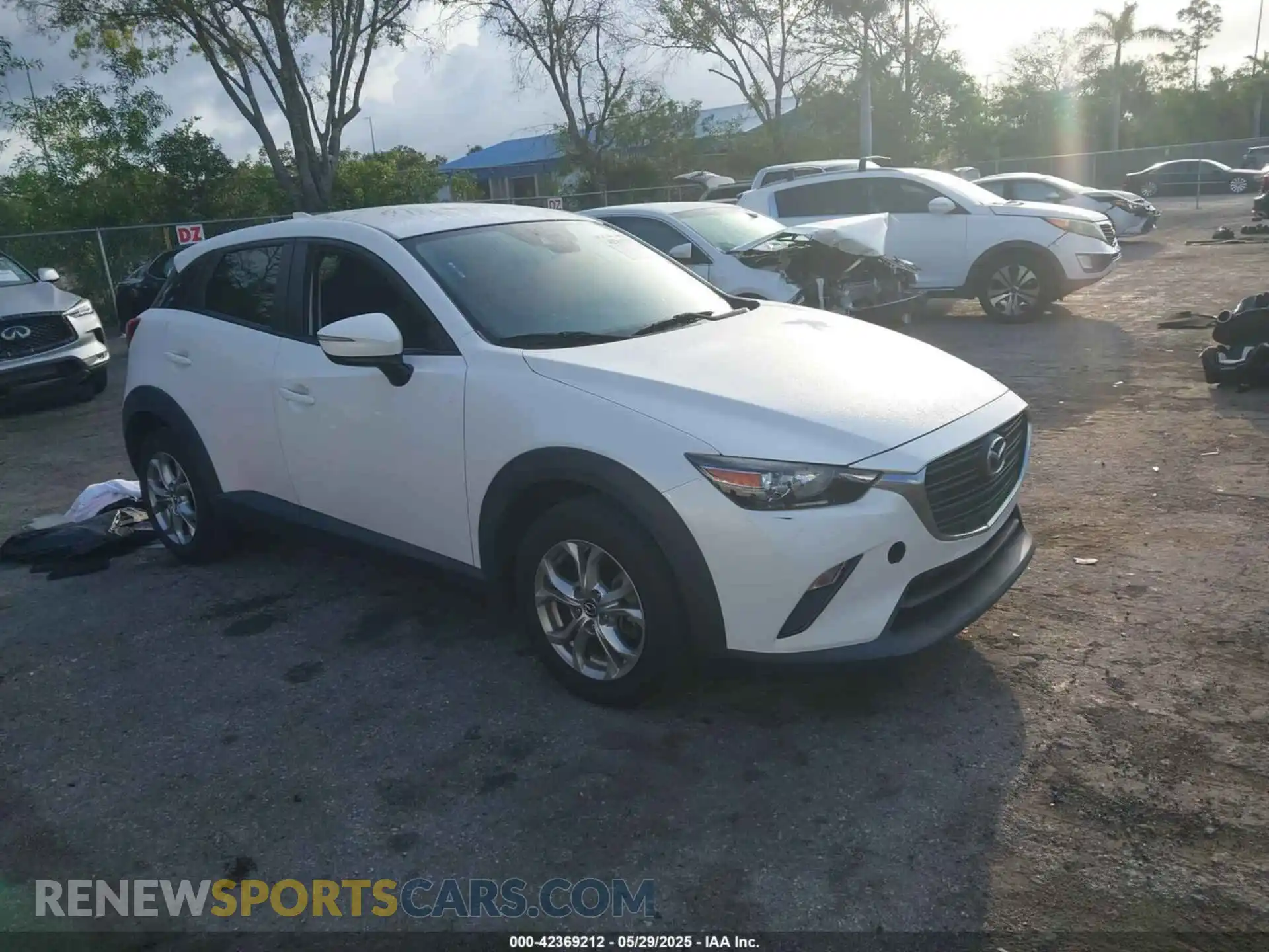 1 Photograph of a damaged car JM1DKDB70K1457899 MAZDA CX-3 2019