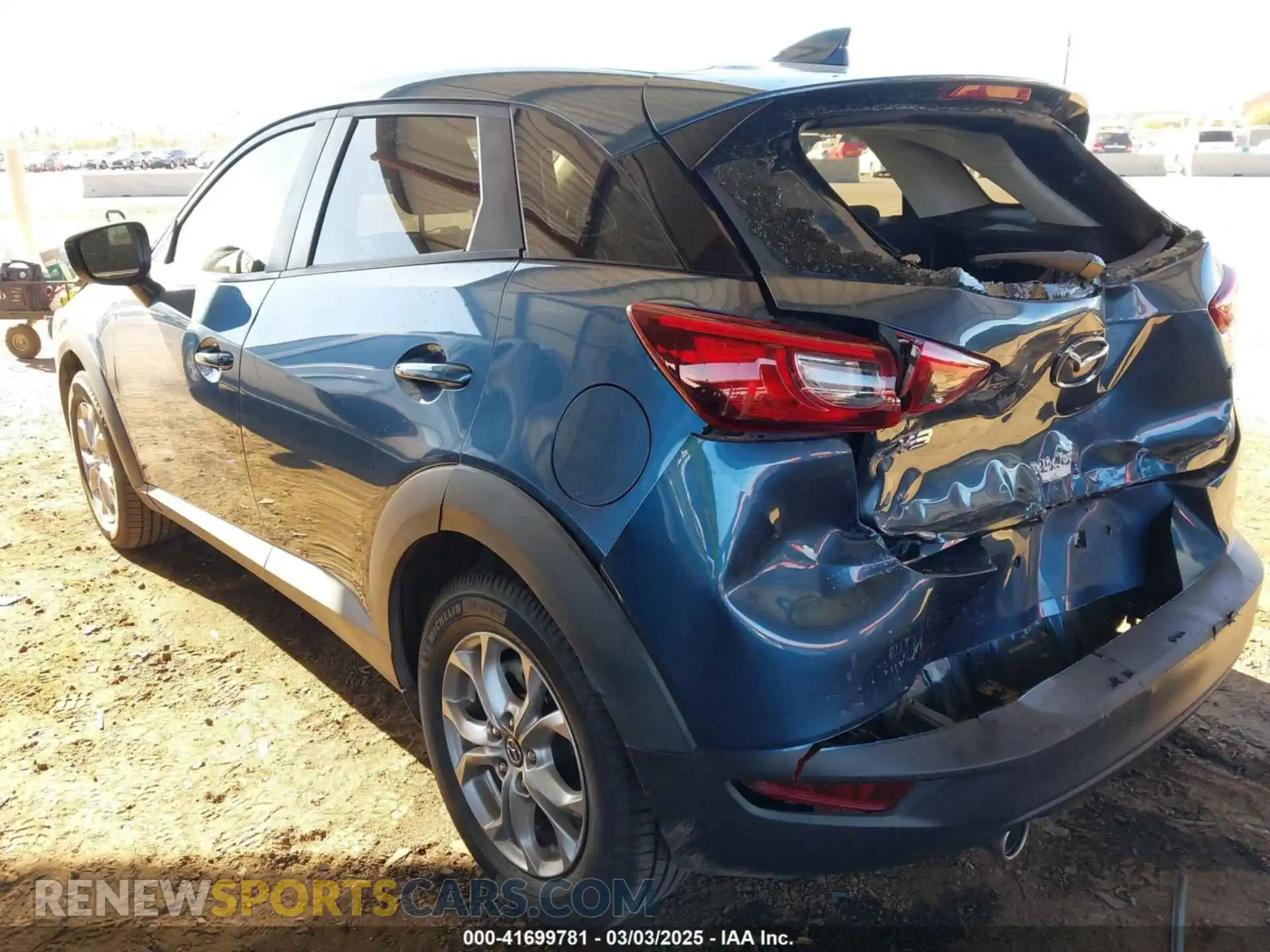 3 Photograph of a damaged car JM1DKDB7XK1419841 MAZDA CX-3 2019
