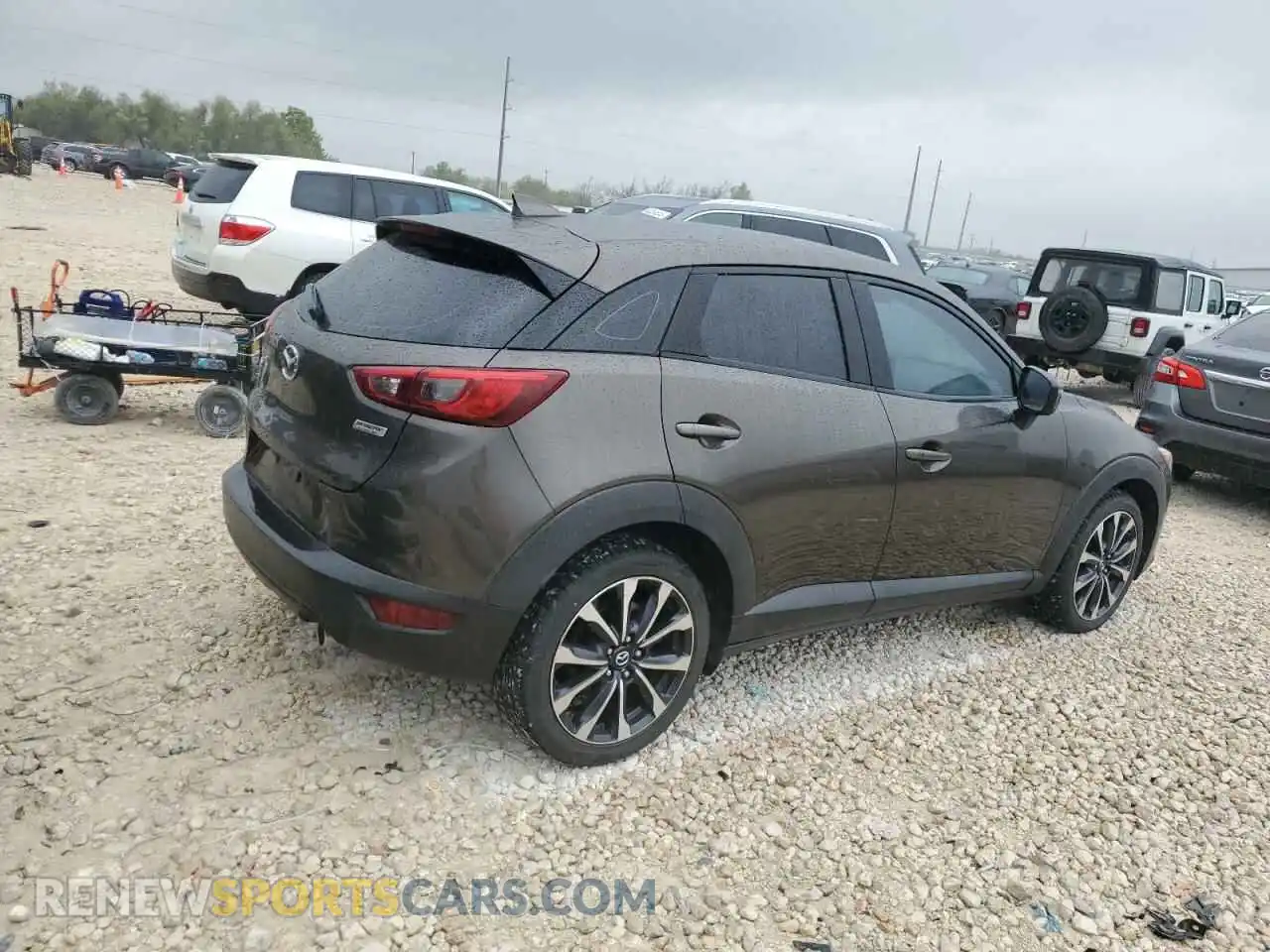 3 Photograph of a damaged car JM1DKDC71K1408158 MAZDA CX-3 2019