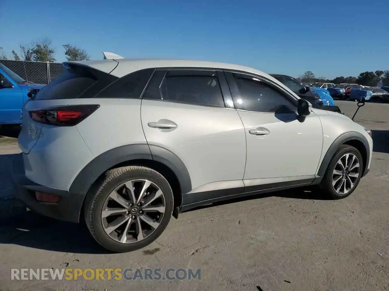 3 Photograph of a damaged car JM1DKDC73K0445038 MAZDA CX-3 2019