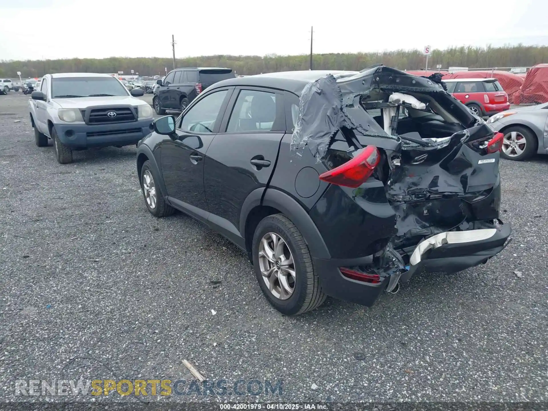 3 Photograph of a damaged car JM1DKFB78K1452445 MAZDA CX-3 2019