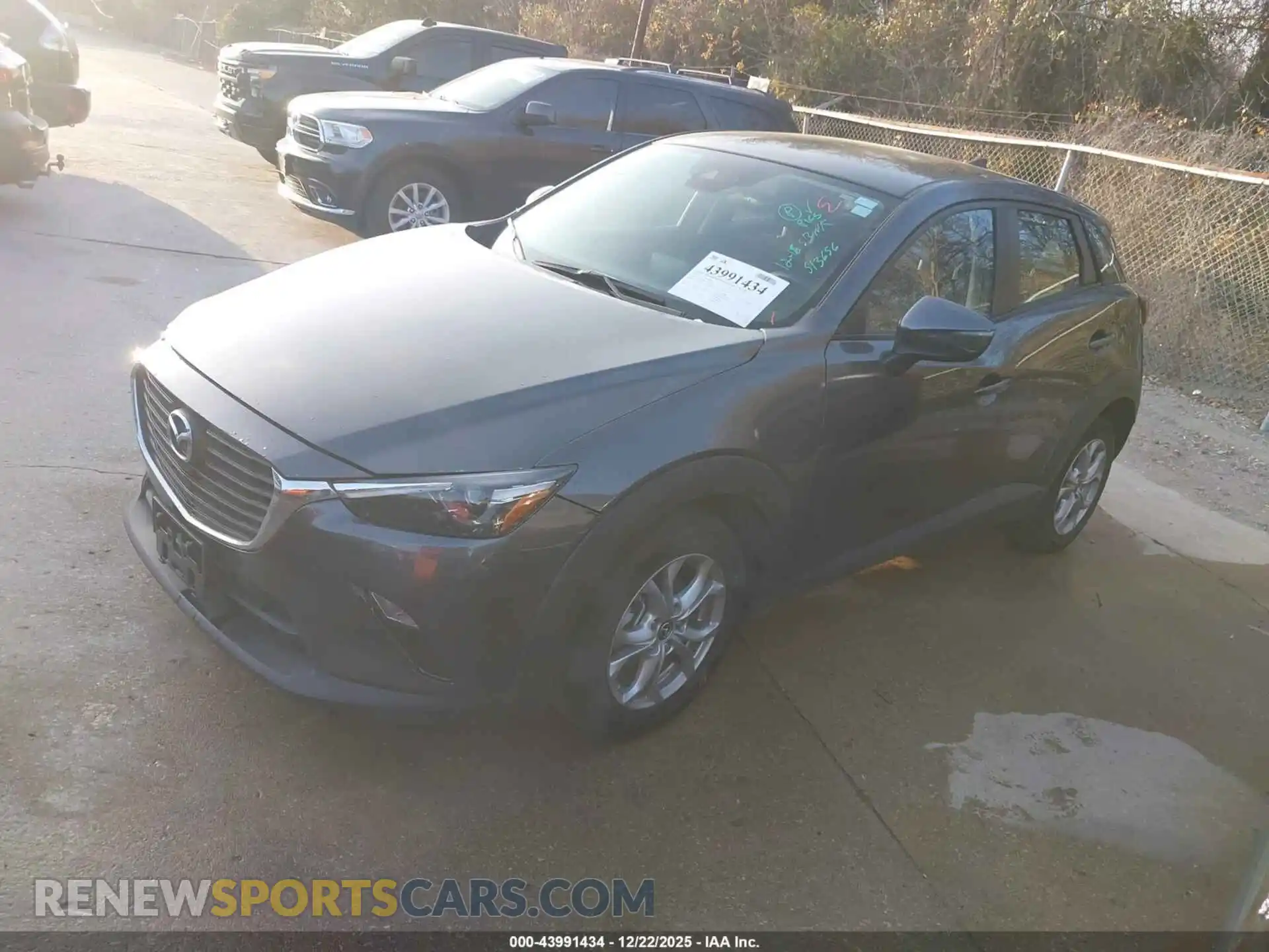 2 Photograph of a damaged car JM1DKDB7XM1513656 MAZDA CX-3 2021