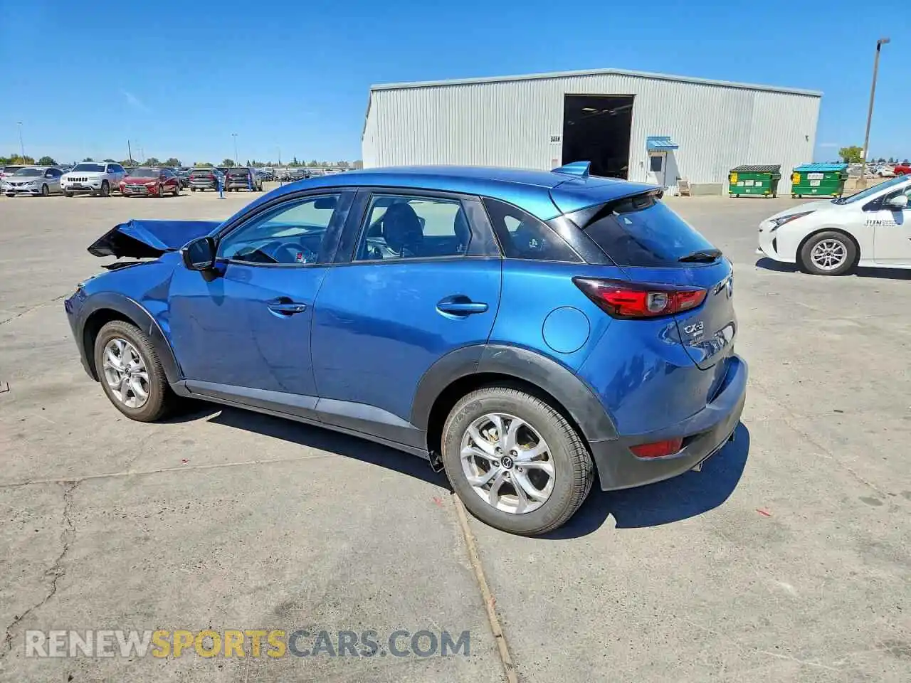 2 Фотография поврежденного автомобиля JM1DKFB71M1502671 MAZDA CX-3 2021