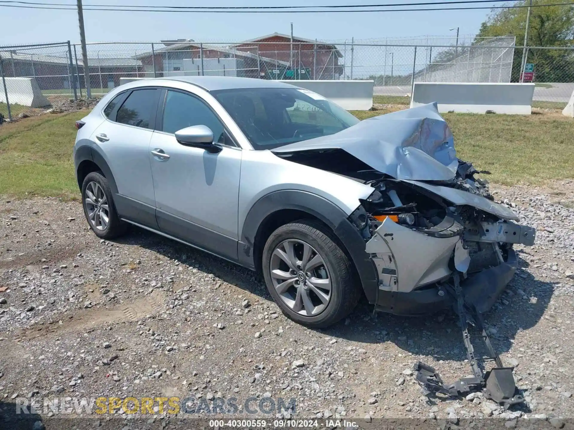 1 Photograph of a damaged car 3MVDMACL5LM117929 MAZDA CX-30 2020