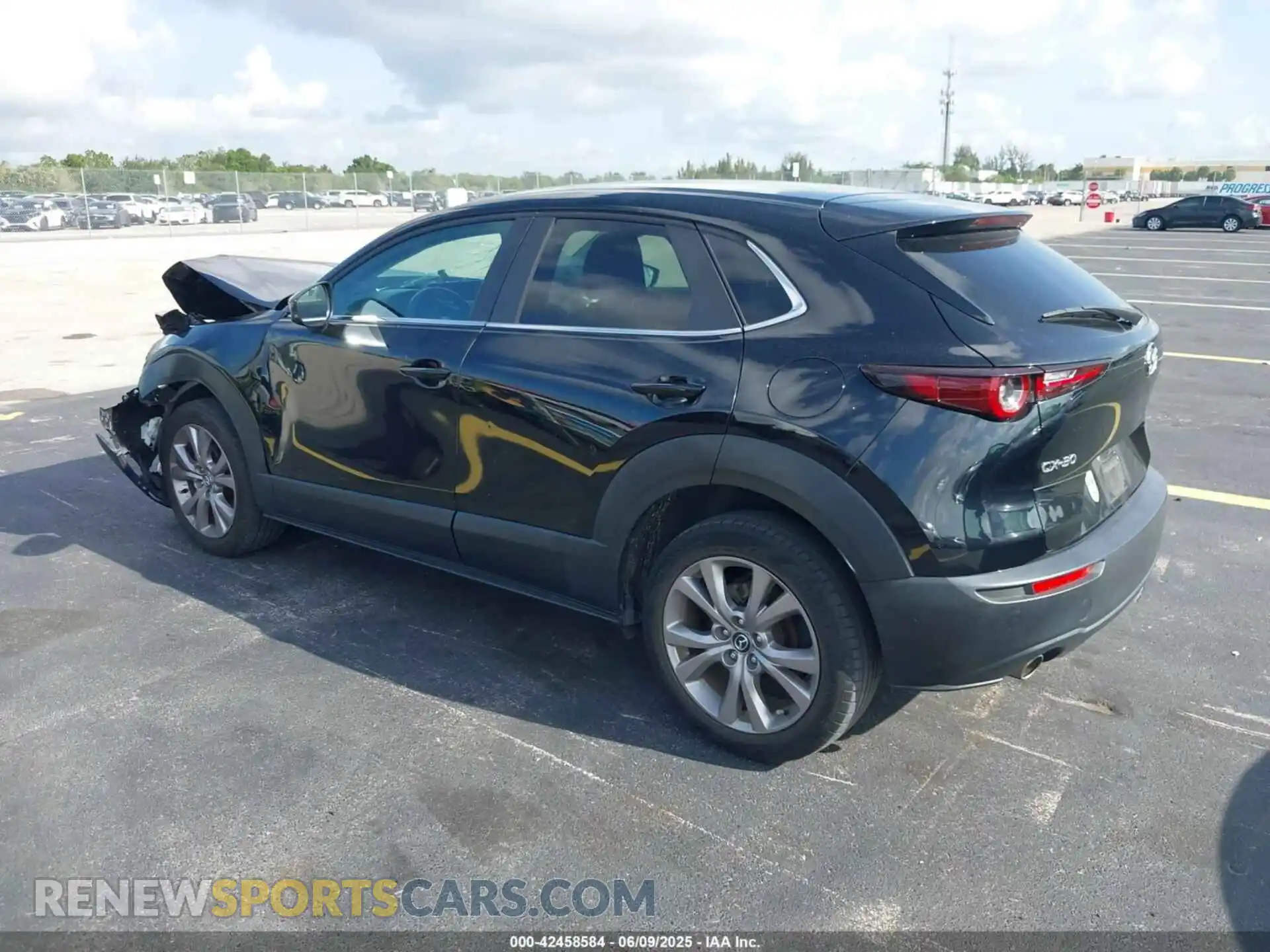 3 Photograph of a damaged car 3MVDMACL8LM102115 MAZDA CX-30 2020