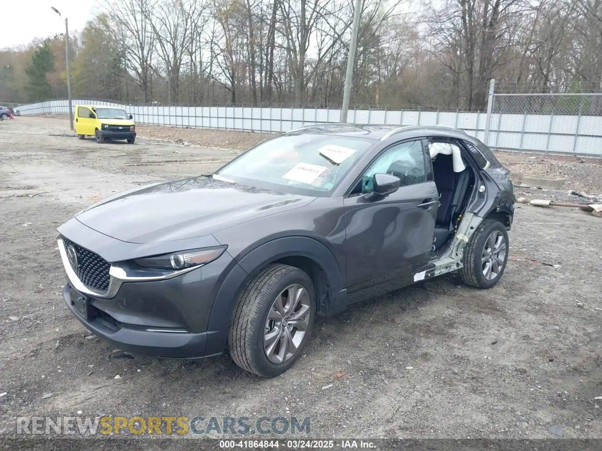 2 Photograph of a damaged car 3MVDMAEM4LM136588 MAZDA CX-30 2020